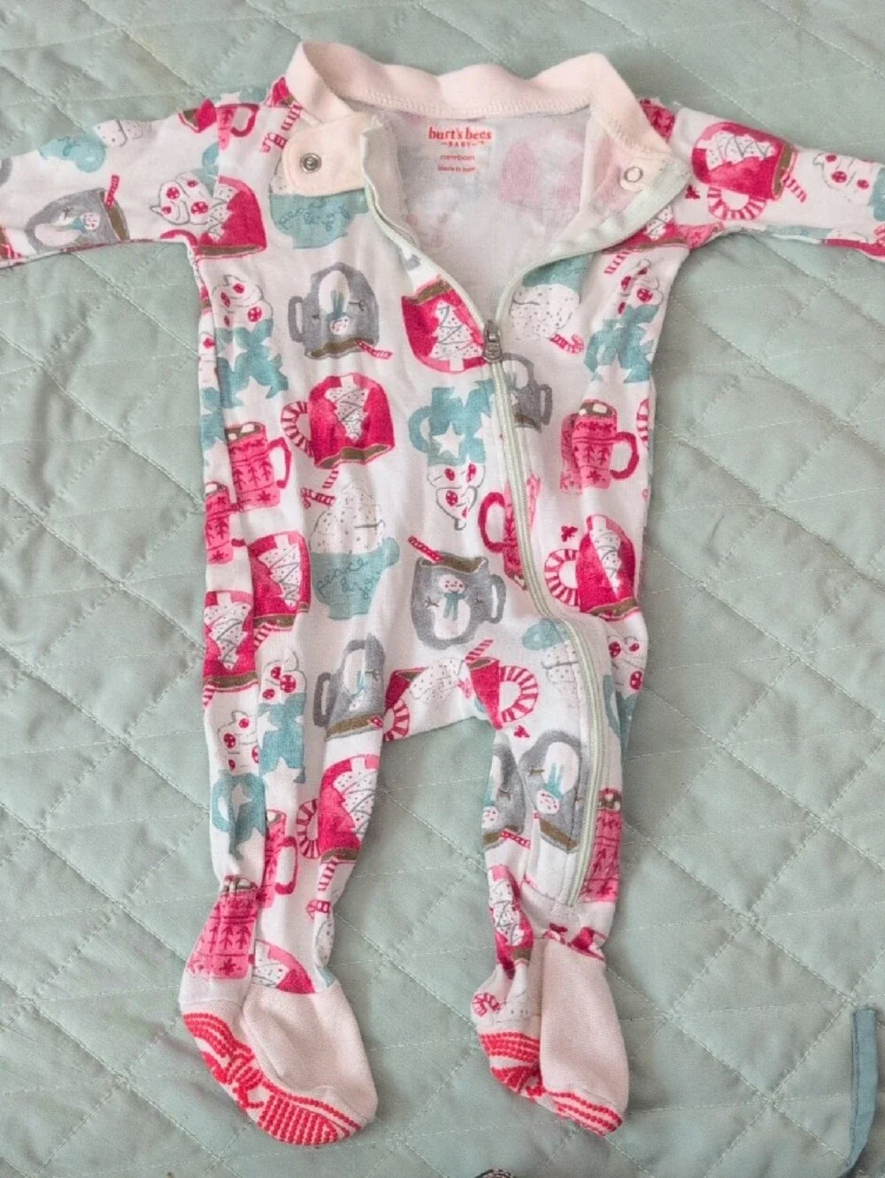 Burt's Bees Baby Holiday Footed Pajamas Size Newborn Set Of 2